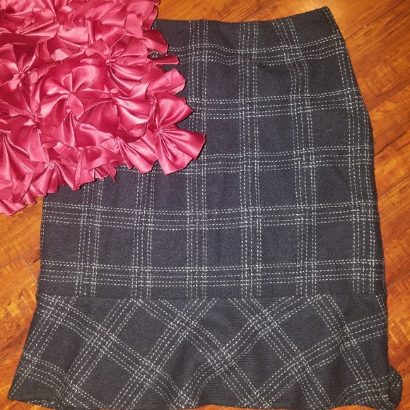 david n Dresses & Skirts - Size 14 Wool Blend skirt by David N.